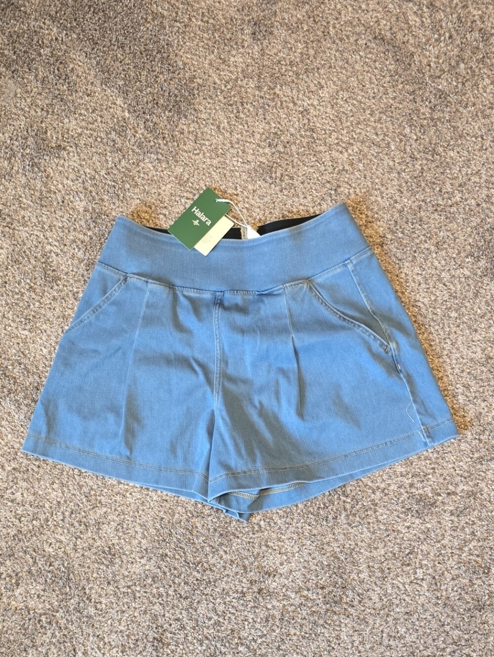 HALARA Light Blue High-Waist Pull-On Shorts with Pockets